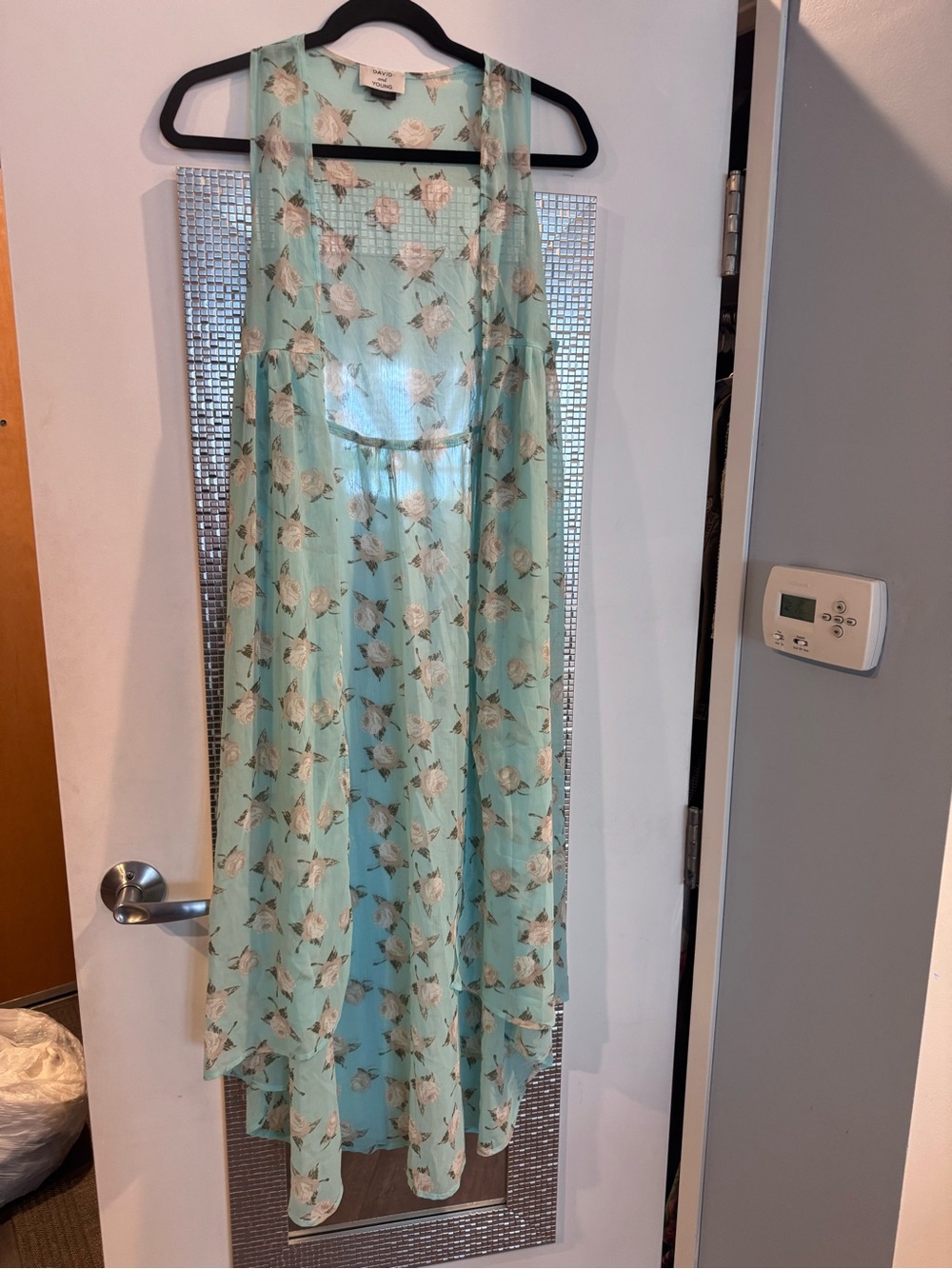 David and Young Light Mint Floral kimono